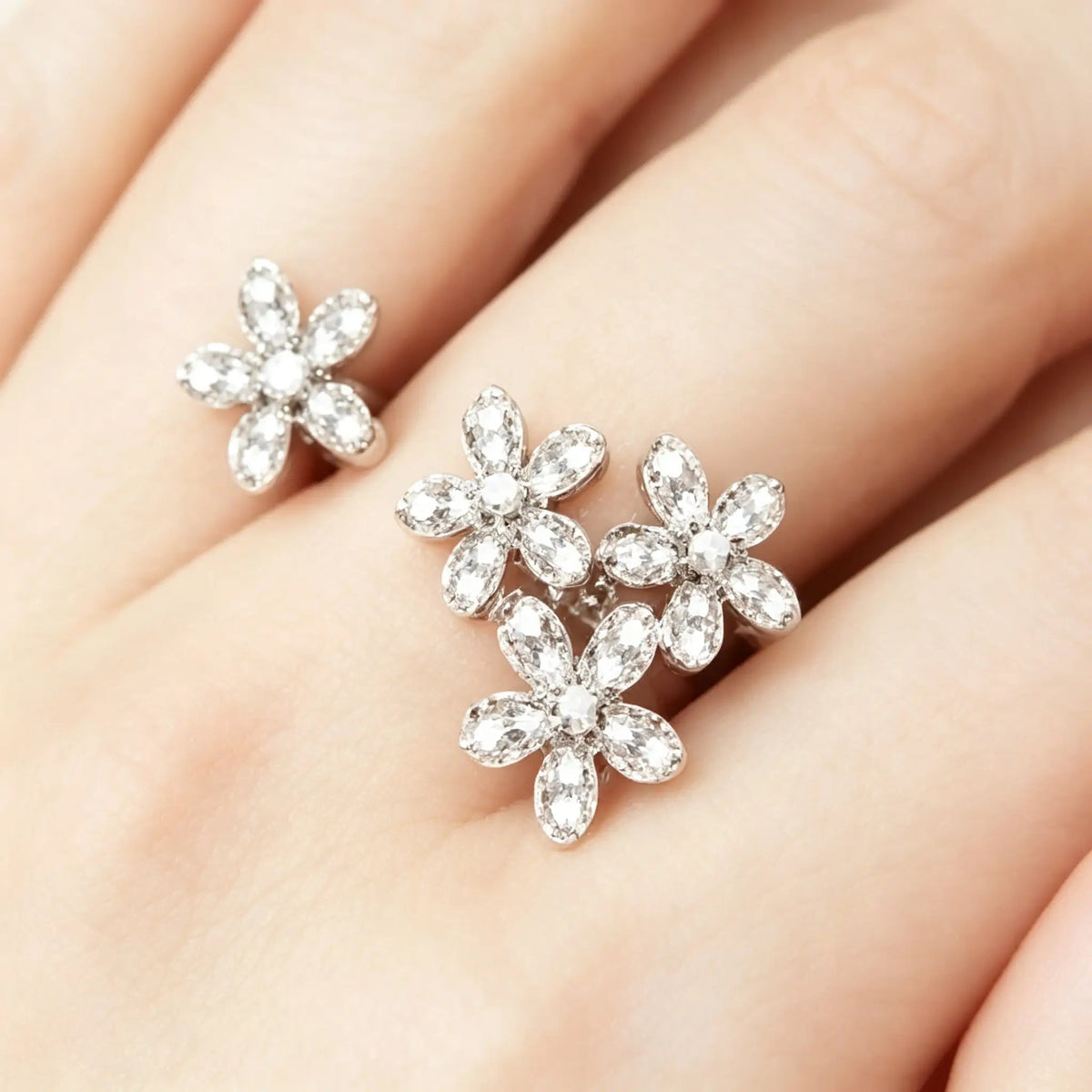 Van Cleef & Arpels Socrate Collection