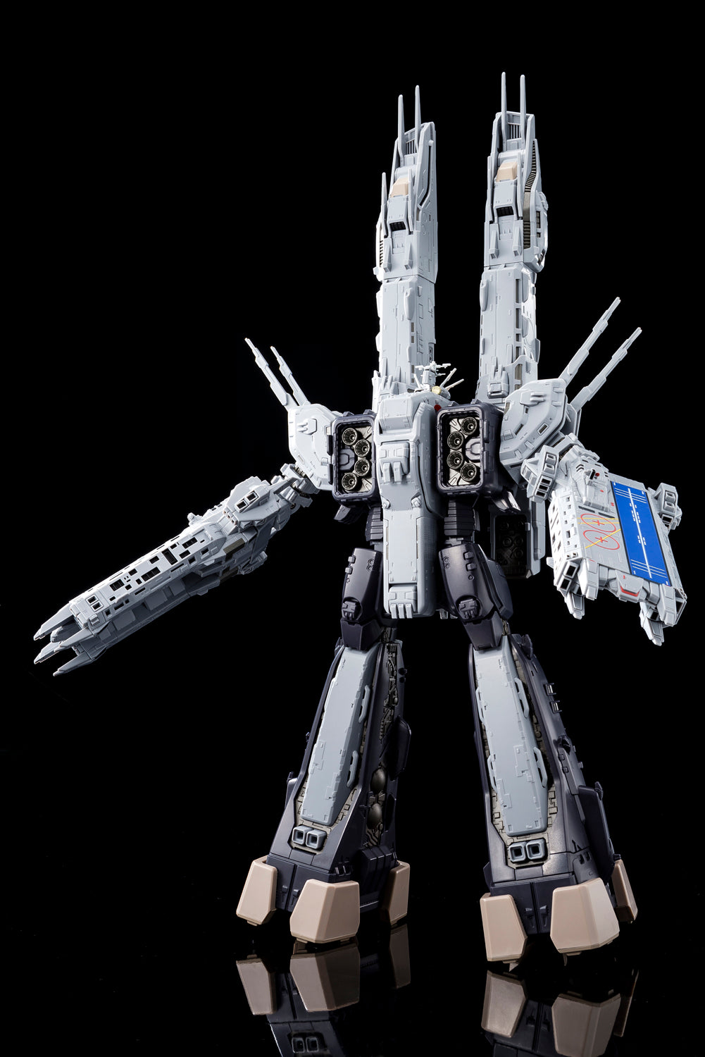 Completely Transformable SDF-1 Macross 1/3000 Action Figure (Re-Run)