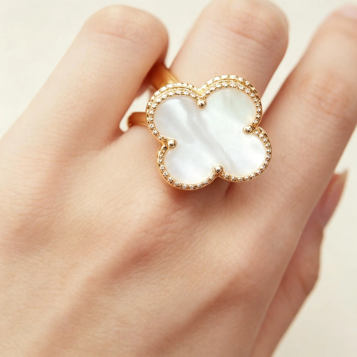 Van Cleef & Arpels Magic Alhambra ring