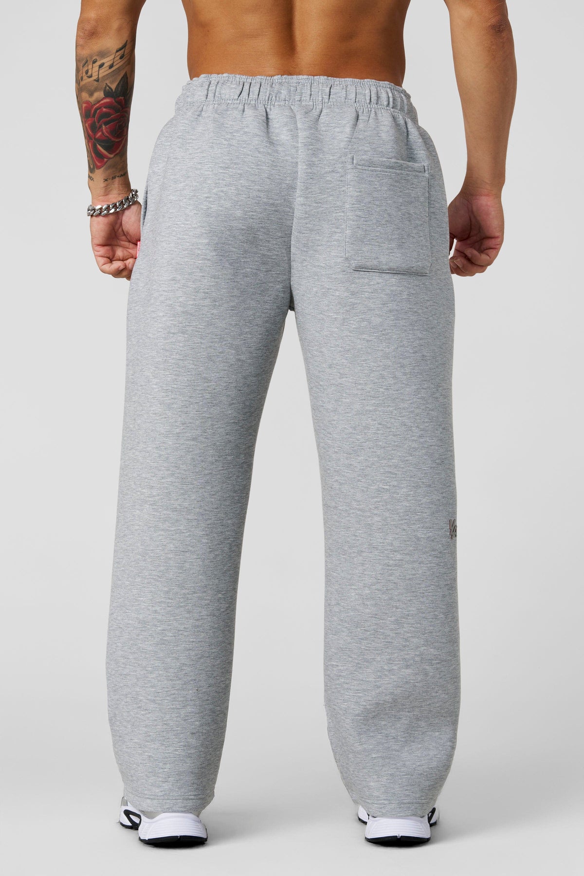 2043 - Scuba Sweats