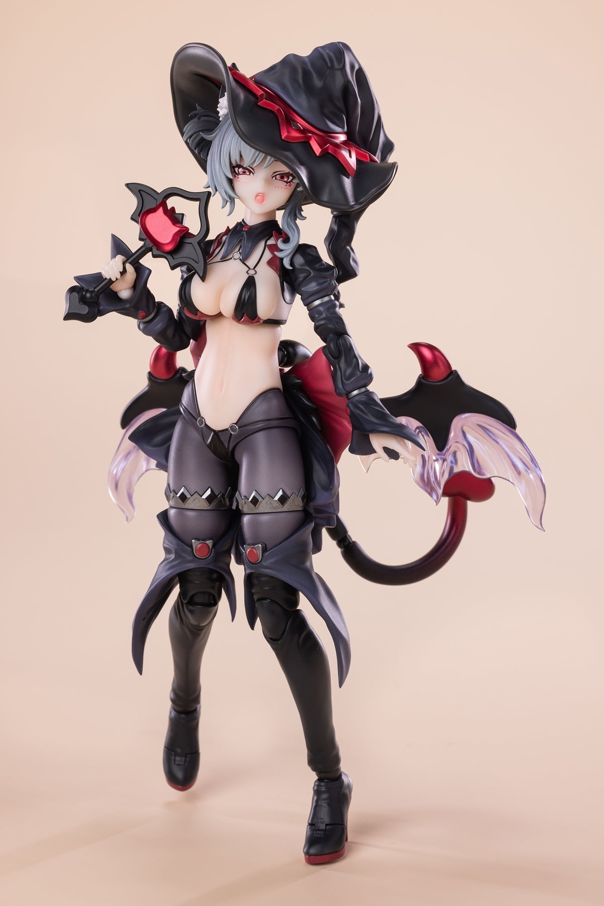 The Apprentice Witch Hoshikawa Neco (Black) 1/12 Action Figure