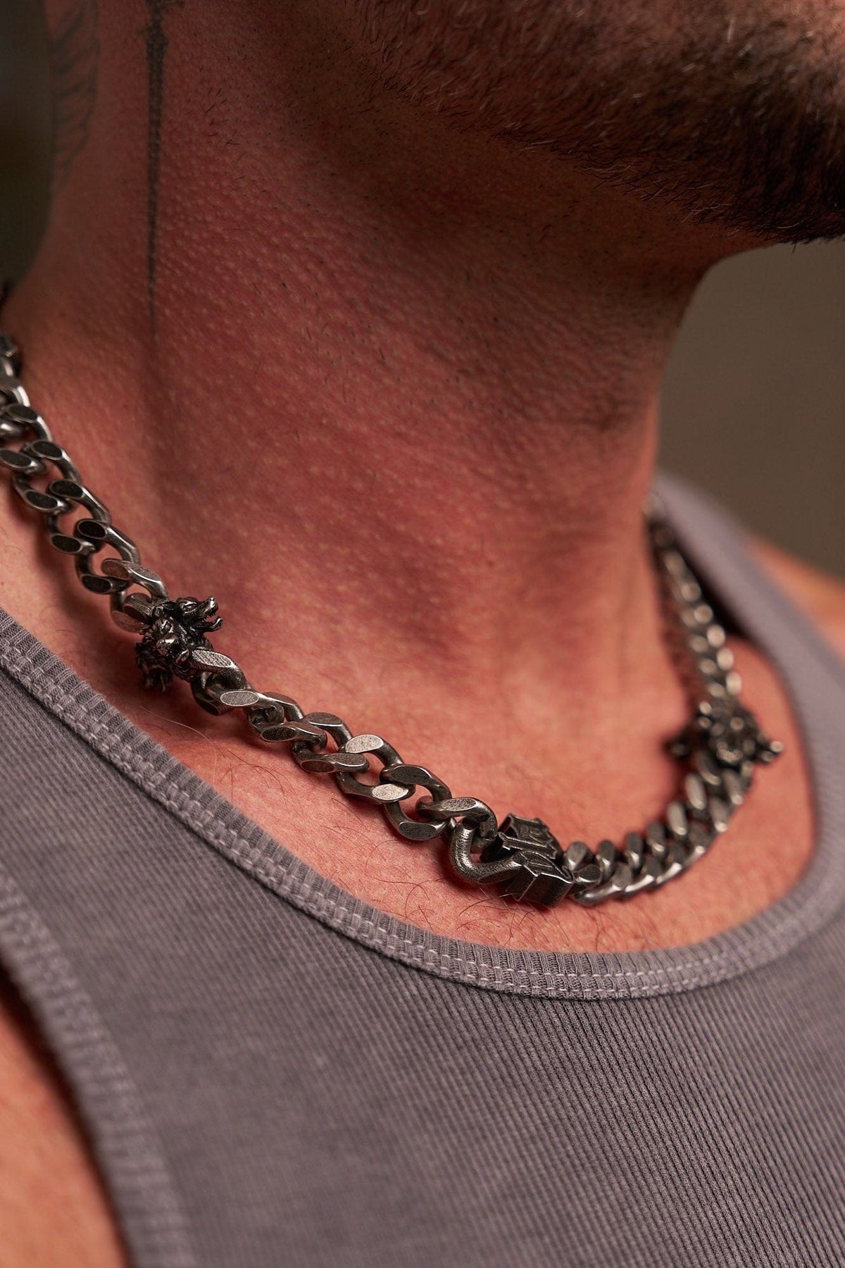 9100 - Cars & Curls - Necklace