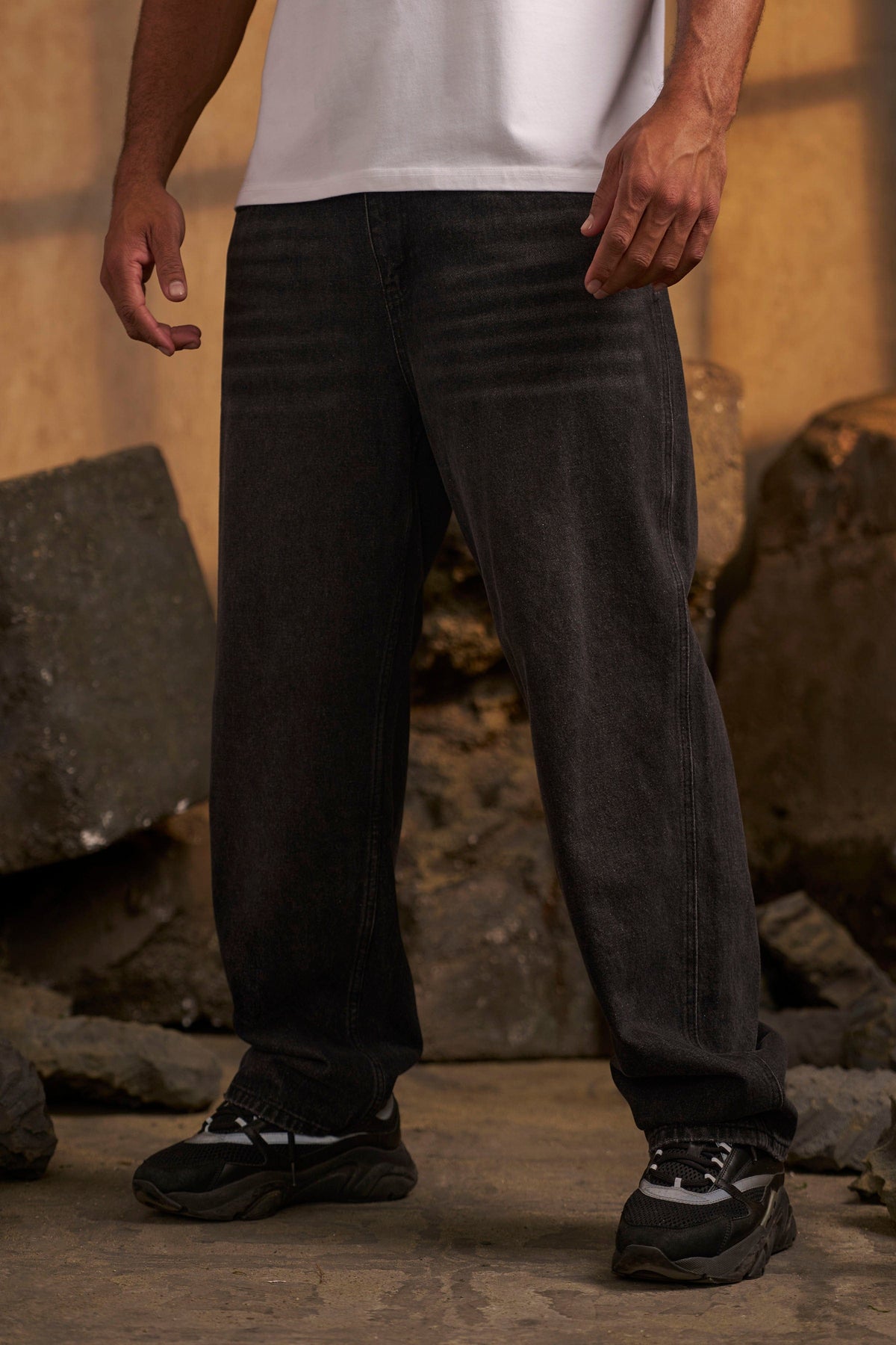 6052 - Straight Cut Jeans