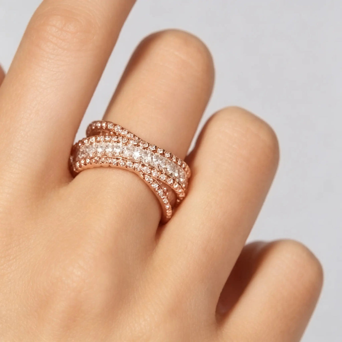 Van Cleef & Arpels Perlée Diamonds Duo collection double-ring diamond ring