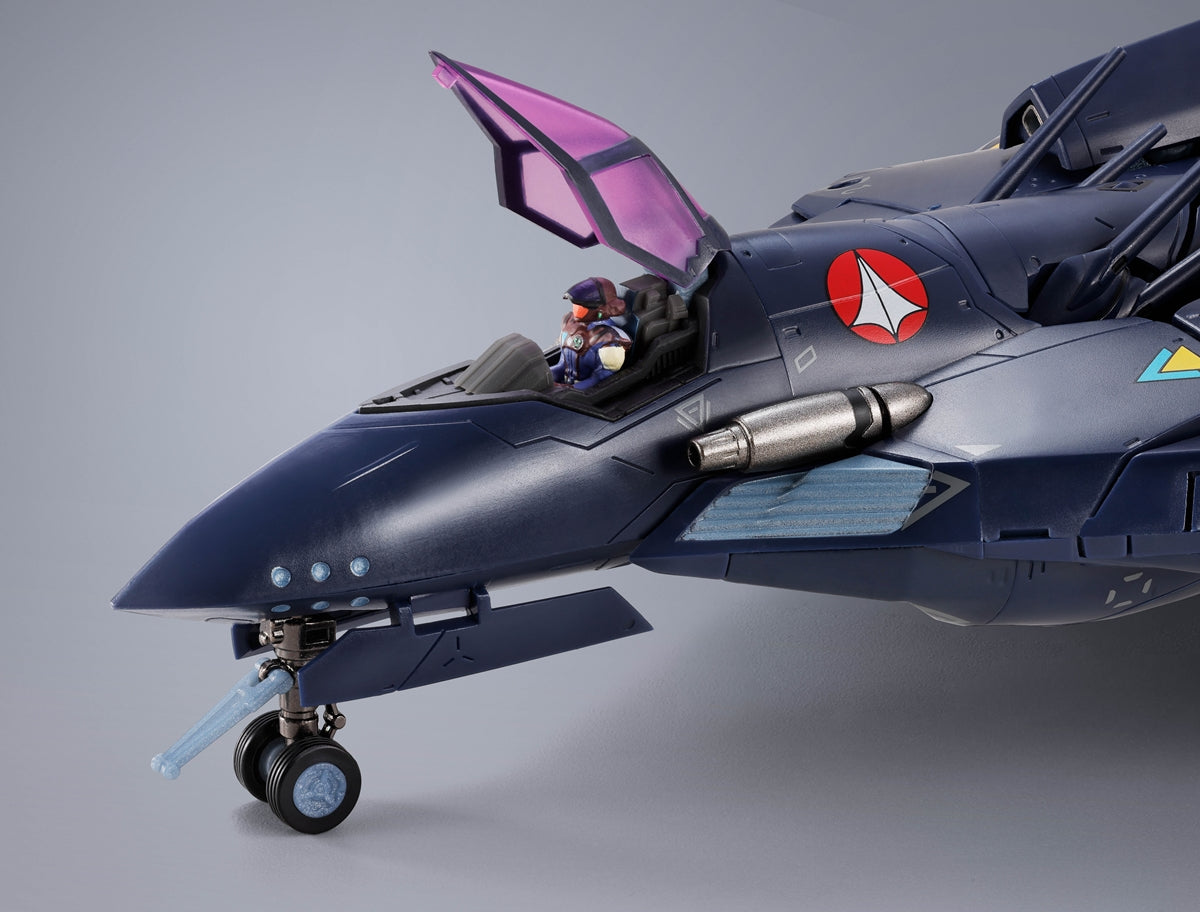 DX Chogokin VF-17S Nightmare Stealth Valkyrie (Gamlin Kizaki Use)